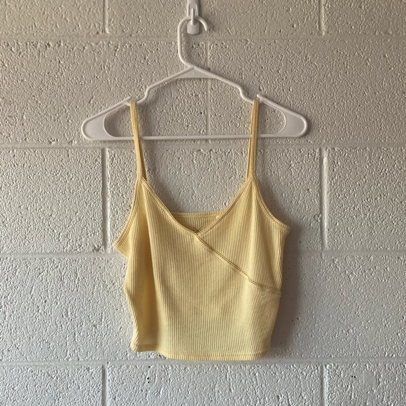 Pacsun Basics Waffle Knit Surplice Crop Tank M - Picture 3 of 7